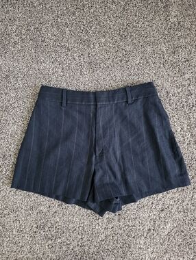 Doen Heirloom Yvaine Short Navy Pinstripe Size 4